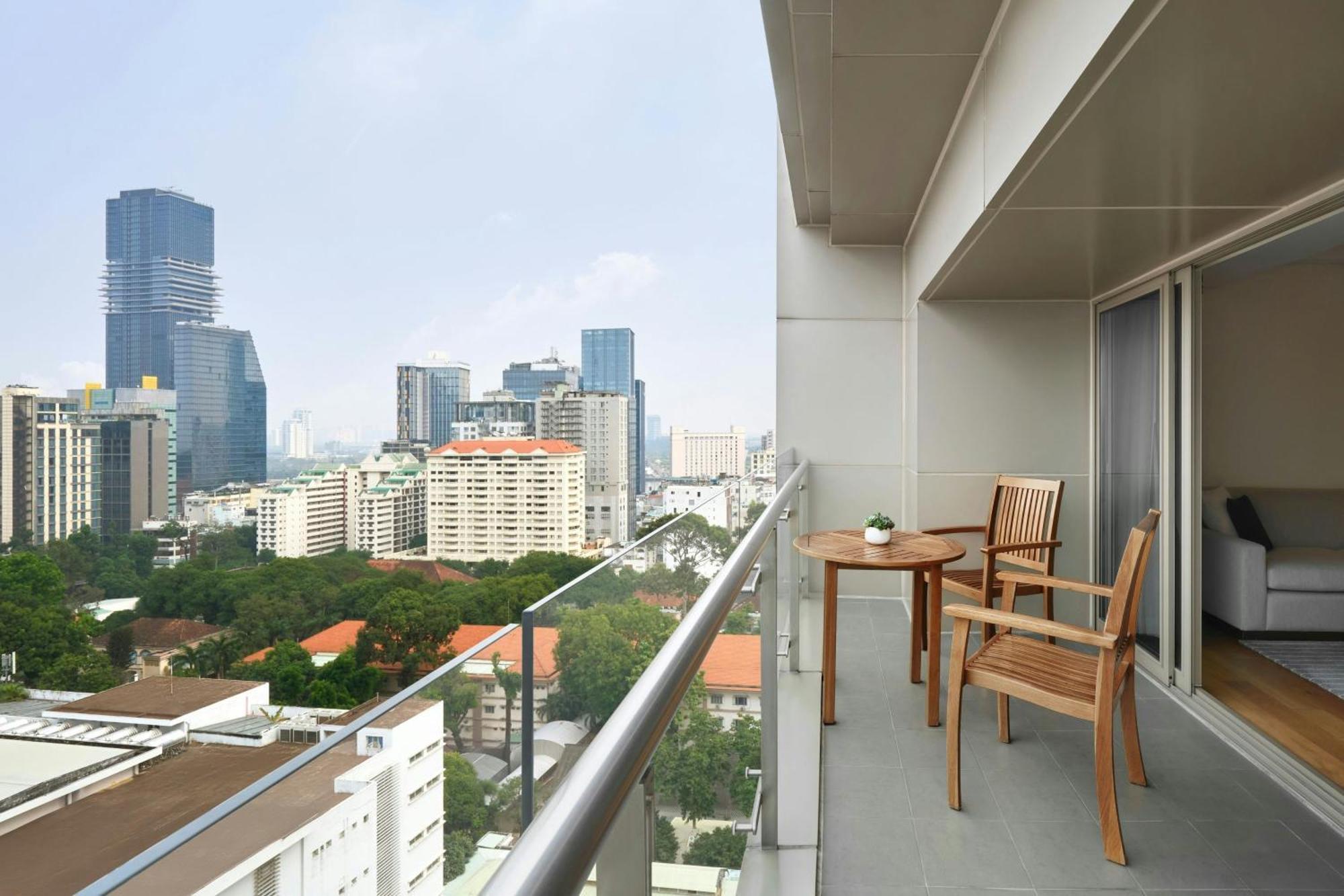 Jw Marriott Hotel And Suites Saigon Ho-Chi-Minh-Stadt Exterior foto